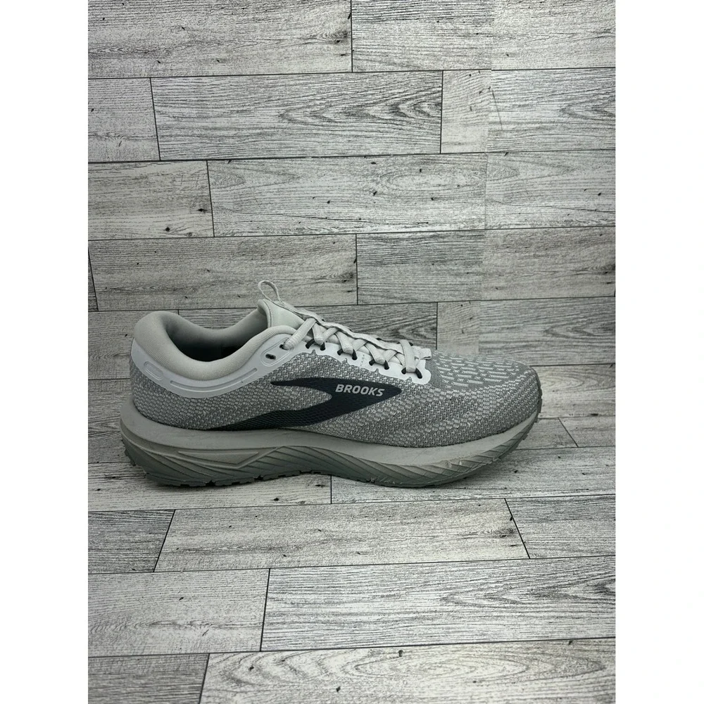 Brooks Revel 7 Women Running Shoes Grey White 1204241B036 Size‎ 9.5 Medium B